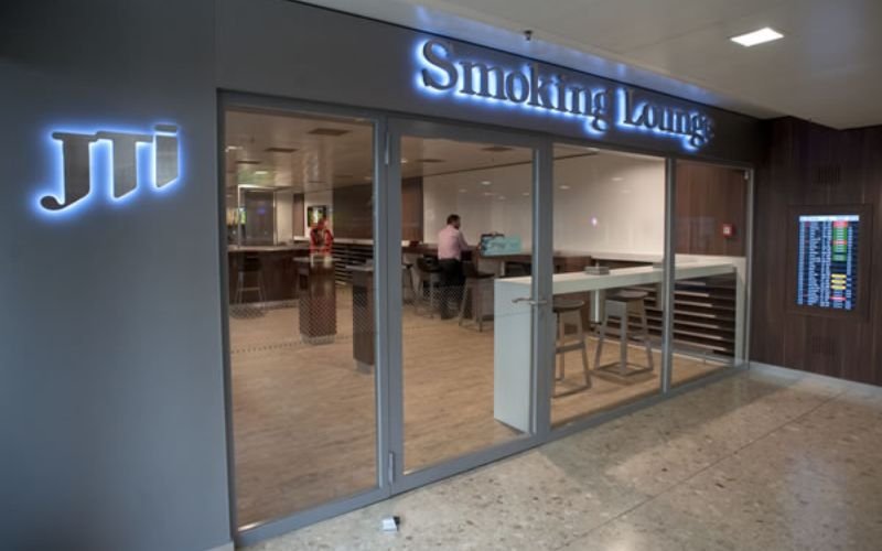 Orlando Airport Smoking Area